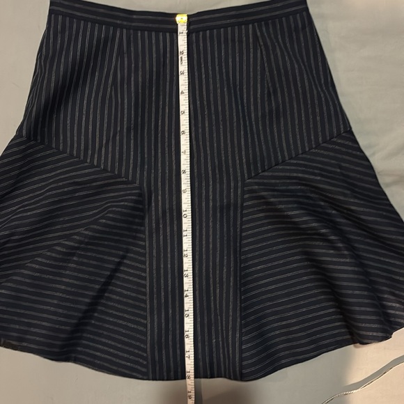COPY - Cute and unique JCrew swing skirt - Picture 6 of 6